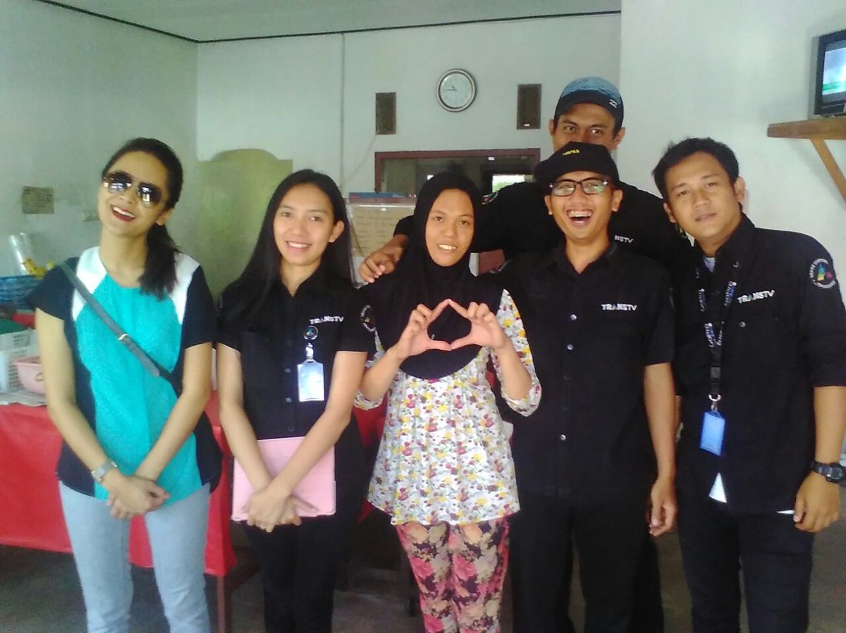 rm_adena's tweet photo. Terima kasih kepada kru @TRANSTV_CORP atau @TRANS7 yang sudah berkunjung ke #ketamisi Adena #belitung https://t.co/GlB0aQEc1T