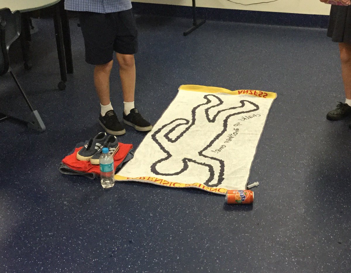 EduTweetOz's tweet photo. #edu5
Then the students are allowed inside to #photograph the #scene but "don't jump to conclusions" https://t.co/vqWxOeodNv