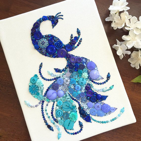 DesignFluor's tweet image. Коллаж из пуговиц