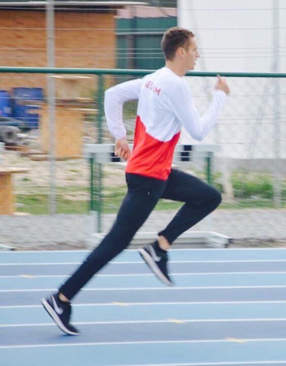 afspraakinrio's tweet photo. Volgende nacht mag hij eindelijk strijdperk in: Dylan! #Olympics2016 #4x400 #laatstetraining @sporza @teambelgium https://t.co/iaVBsYdtSS