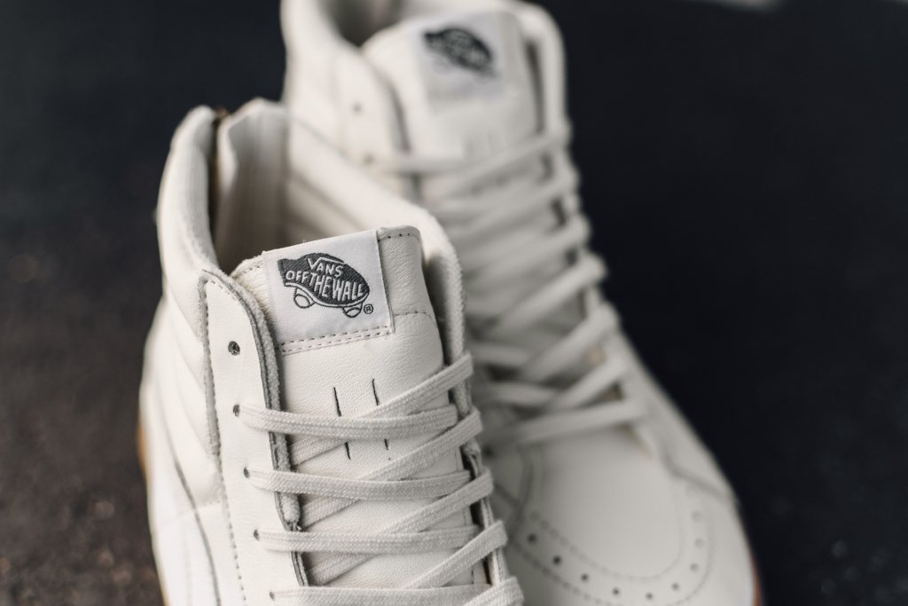 since66vans's tweet photo. VANS SK8-HI REISSUE ZIP WHITE/GUM
#vans #SK8Hi  
Buy Online here: https://t.co/ZP2Ph1m6n0 https://t.co/8BmFTdzQ2X