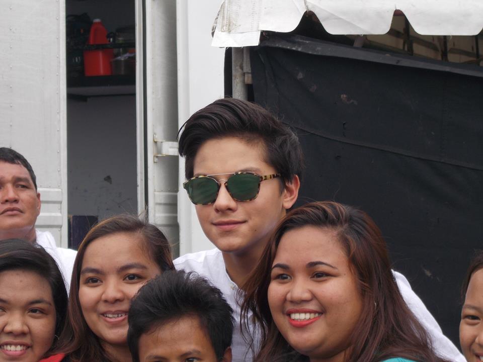 _missbeatriz_'s tweet photo. Di lang mga bagets ang nagkakagulo dahil kay Daniel, pati na rin mga mommies 😁

#PushAwardsKathNiels https://t.co/qrOTxHwXt1