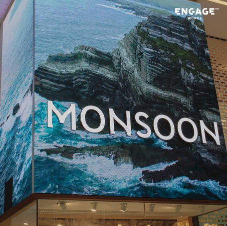 Engageworksltd's tweet photo. Have you seen our 'Living Canvas' for @MonsoonUK in Westfields Shopping Centre? #EngageProjects #Fashion #London https://t.co/krXyfXh3Tp