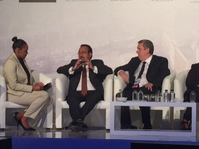 BLCRobert's tweet photo. Jason HAREL,discussing Mitigate your risk:Tax,Capital Raising,Due Diligence on the African continent
#APISummit2016 https://t.co/4LeIvX0BdX