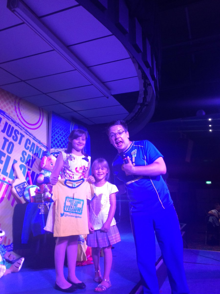 CarrieAPerri88's tweet photo. Such a fantastic holiday! Funstars made it extra special for our girls!! @haven @FunstarsGoLive #devoncliffs https://t.co/gceH4rgVUR