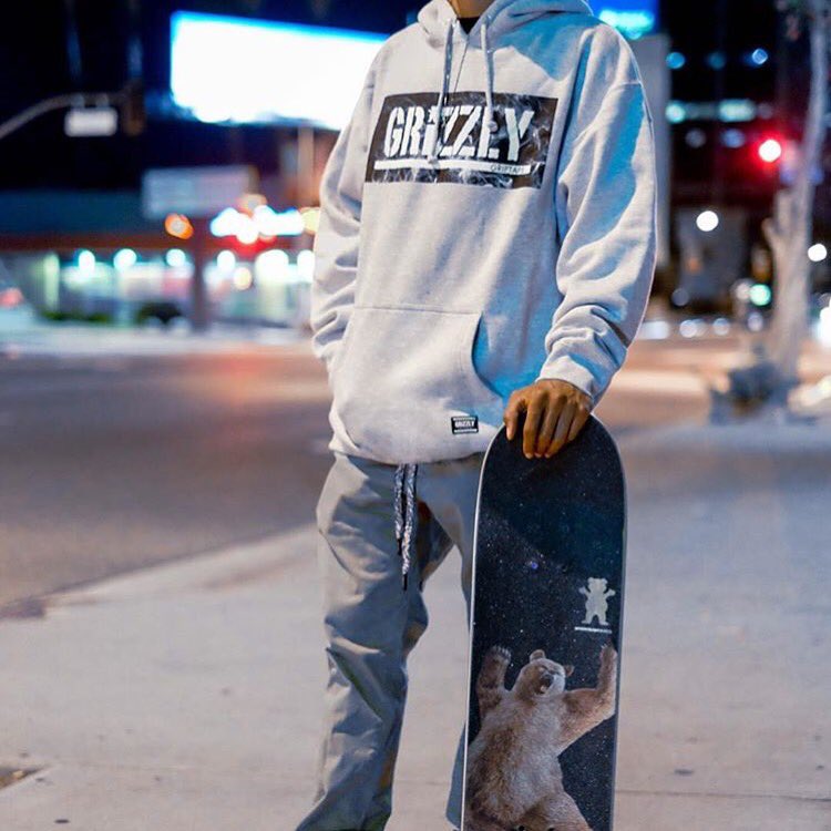 BLKWD's tweet photo. "Simplicity"

Our Boy @VinnieBanh Looking Fly As Always In Our Classic Chino Light Greys

#BlkwdCo #MadeInUSA #Skate https://t.co/5H9kRUewNA