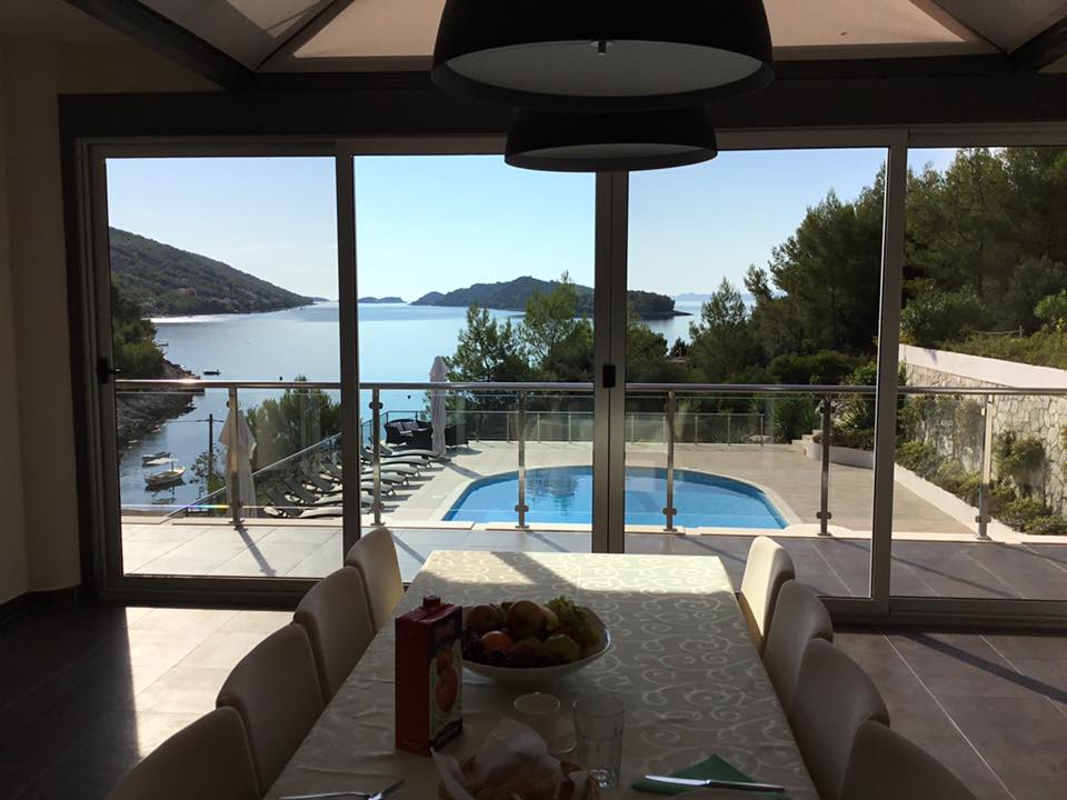 А сегодня с утра вид из окна уже совершенно другой —начался отпуск.