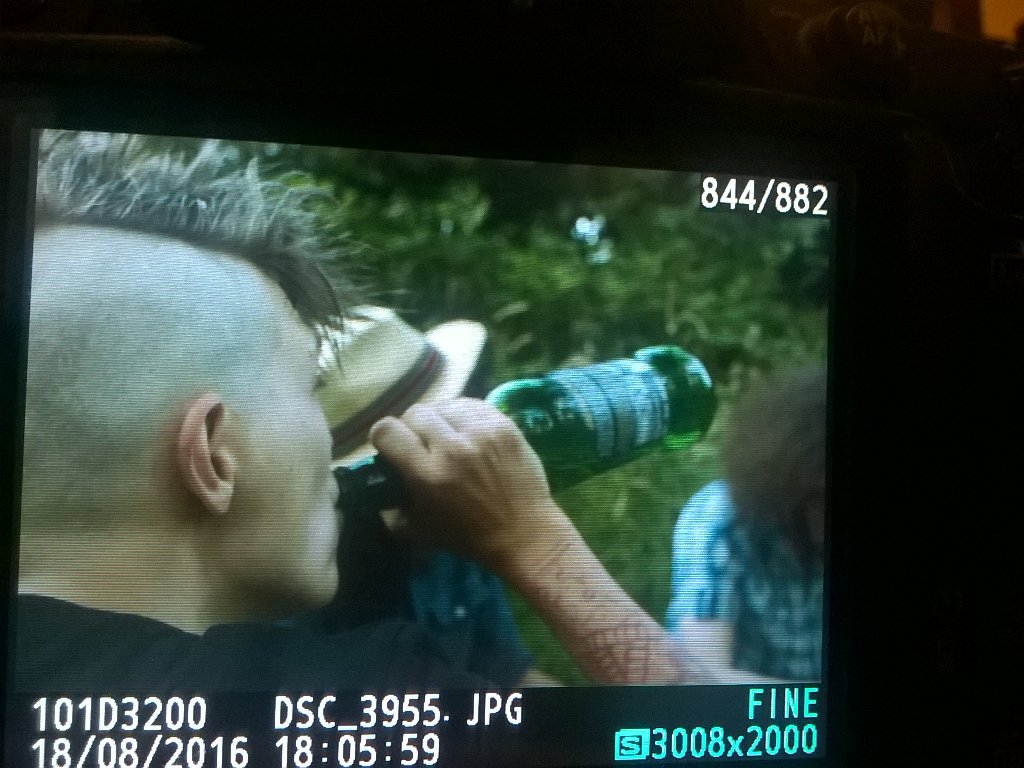 minatoreband's tweet photo. What's happened to Tommys hair? #Mohawk #letspunk #party #woah https://t.co/pjkwxkNQM4