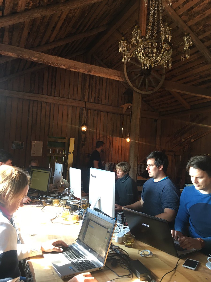 jcodigi's tweet image. Our office today! #codecabin #tammisaari #coding
