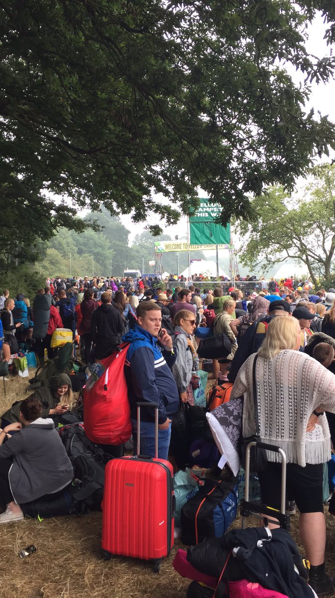 Vitamin_Dave's tweet photo. Arrived and ready to go set up camp for the next 3 days #VFestival #yellowcamp https://t.co/GYCfBUyX9A