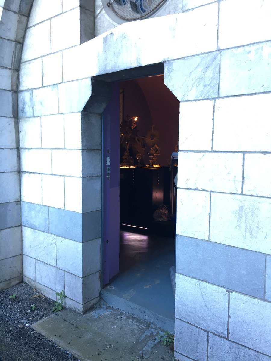 Oloron_pat's tweet photo. La crypte Notre-Dame ouvre donc ses portes entre 10H et 12H30, puis entre 15H30 et 18H #OLM16 https://t.co/Xq0niDztkS