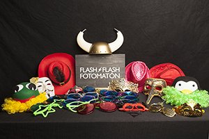 FlashFotomaton's tweet image. ¡Disponemos de gran cantidad de #atrezzo para asegurar la #diversión en tu #fiesta! ow.ly/Ek86302BT8W