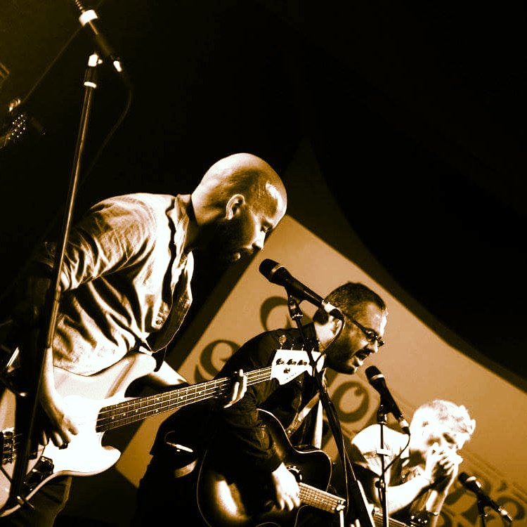 MommasDays's tweet photo. The band. Poggo on #bass Nick #vocals and Slim #harmonica. #folk #blues #OriginalSong https://t.co/5UE01PPbsa