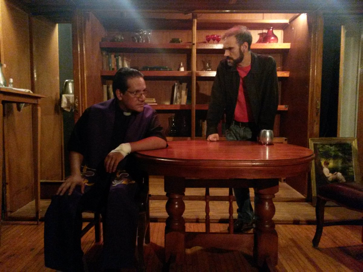 impanacion's tweet photo. "No tomes el nombre de Dios en vano; escoge el momento en que tenga efecto".
Hoy en @MicroTeatroMex @impanacion https://t.co/u6kYDMVXC7