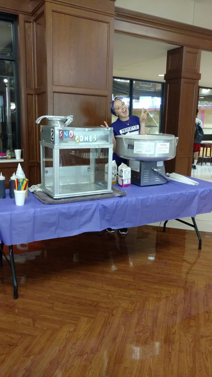Gunner_Griffin's tweet photo. Griffin Gang is ready for you in the DSAC with Knockerball, Cotton Candy and Snocones! See you there! https://t.co/ry7eQJTVxp