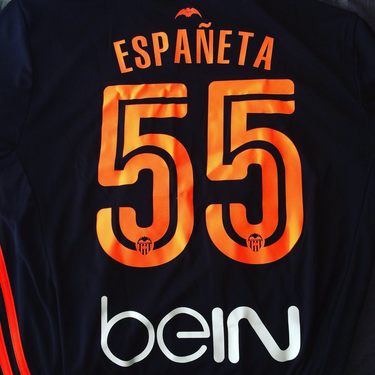 vcfUSA's tweet photo. Penya member @aeCF41 got this as a tribute to 55 years of valencianismo #Españeta #vcfUSA https://t.co/29um2S6HHF