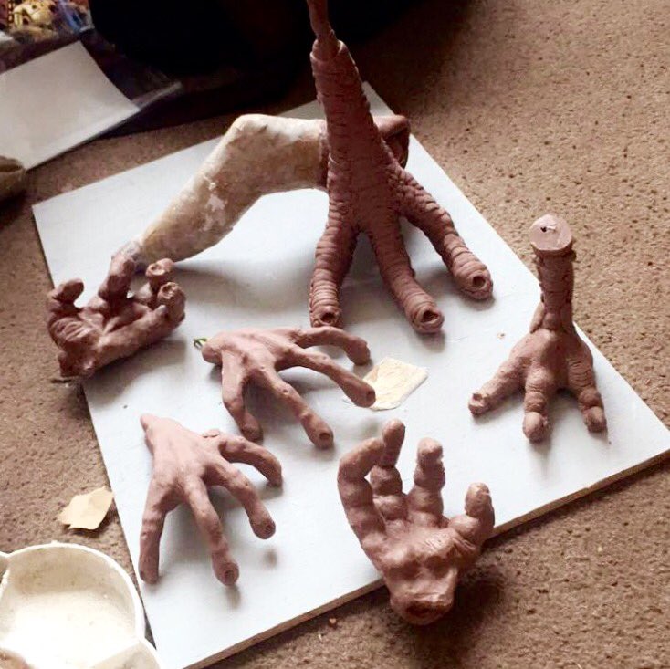 LydiaSmith__'s tweet photo. @Annahendersonfx @hearnesque #bodybits #monsterclay #sculpting #gremlin #sculptor #puppetry https://t.co/mMpQ8wb5QK