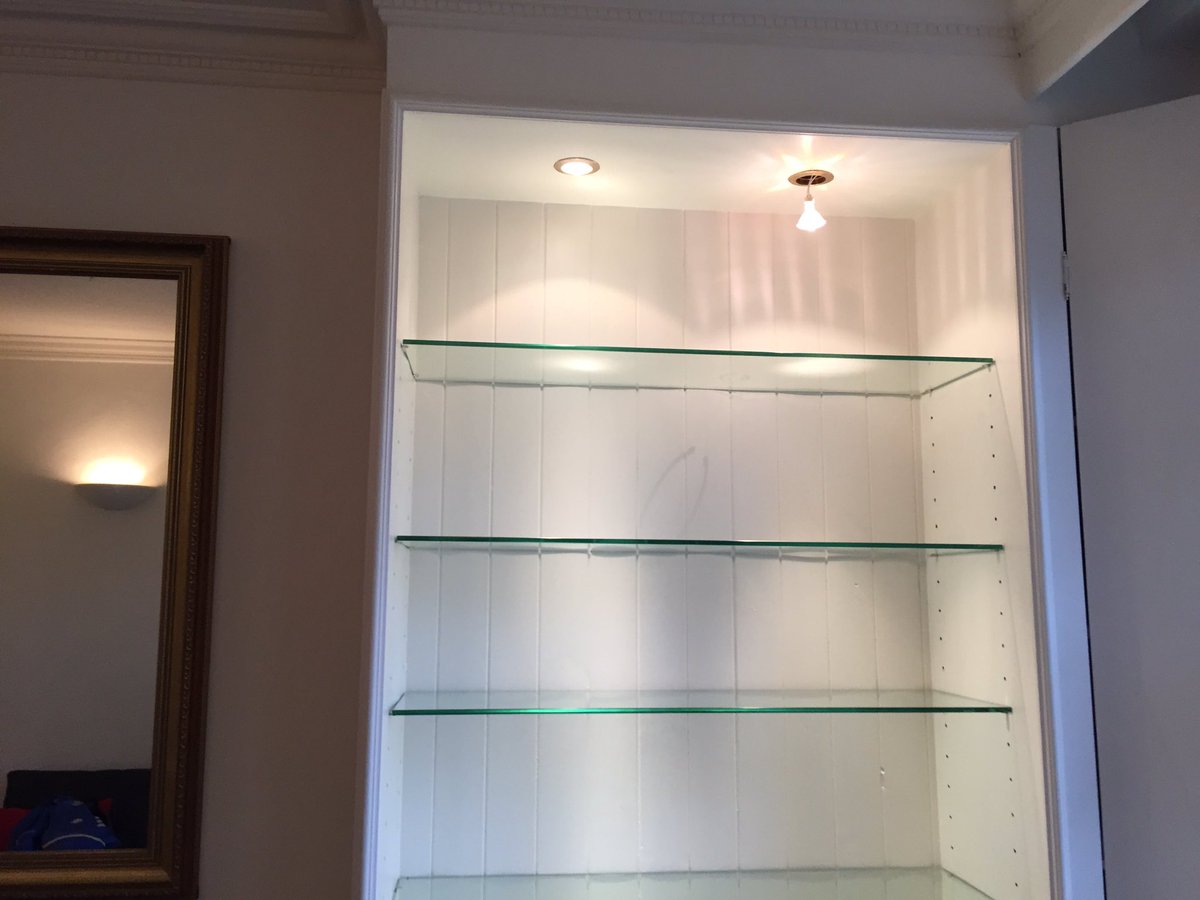 SparklingSW10's tweet photo. #Sparklingsolutions #wetherbyassociates
#JuddStreet #wc1
#pretenancyclean #lightbulbs #carpetcleaning #windows etc https://t.co/OiHX6eZISi
