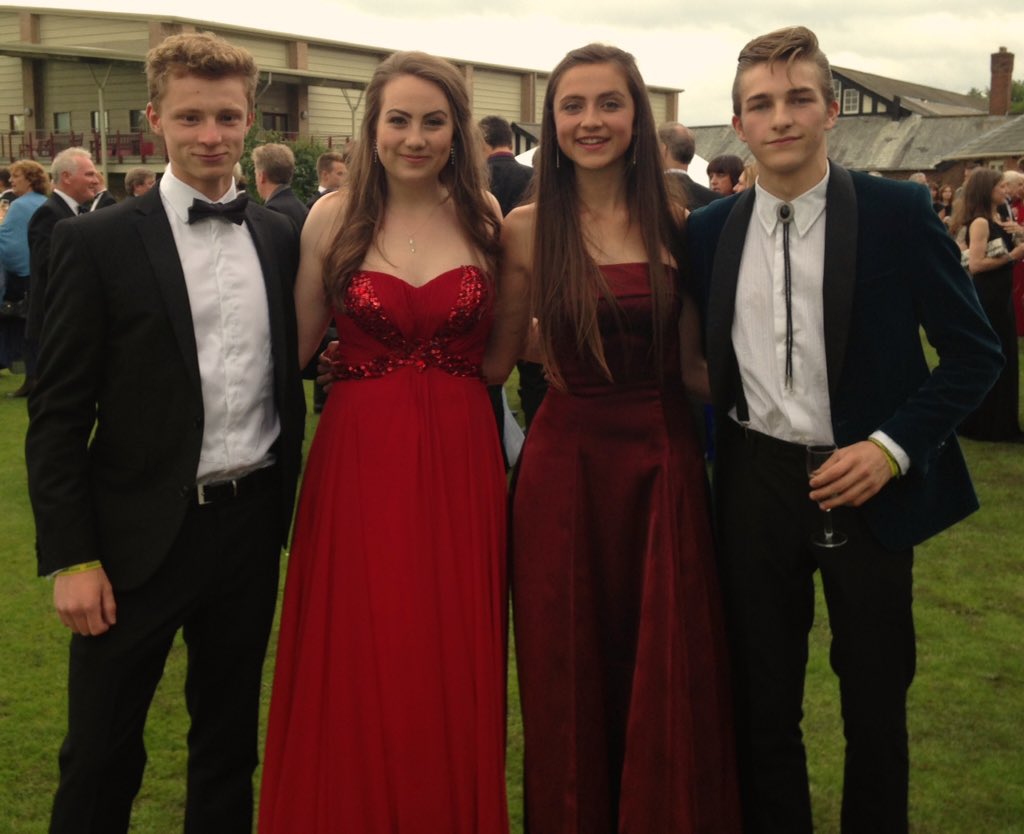 critchley_e's tweet photo. Going to miss you guys #leavers https://t.co/shXUkSlawa