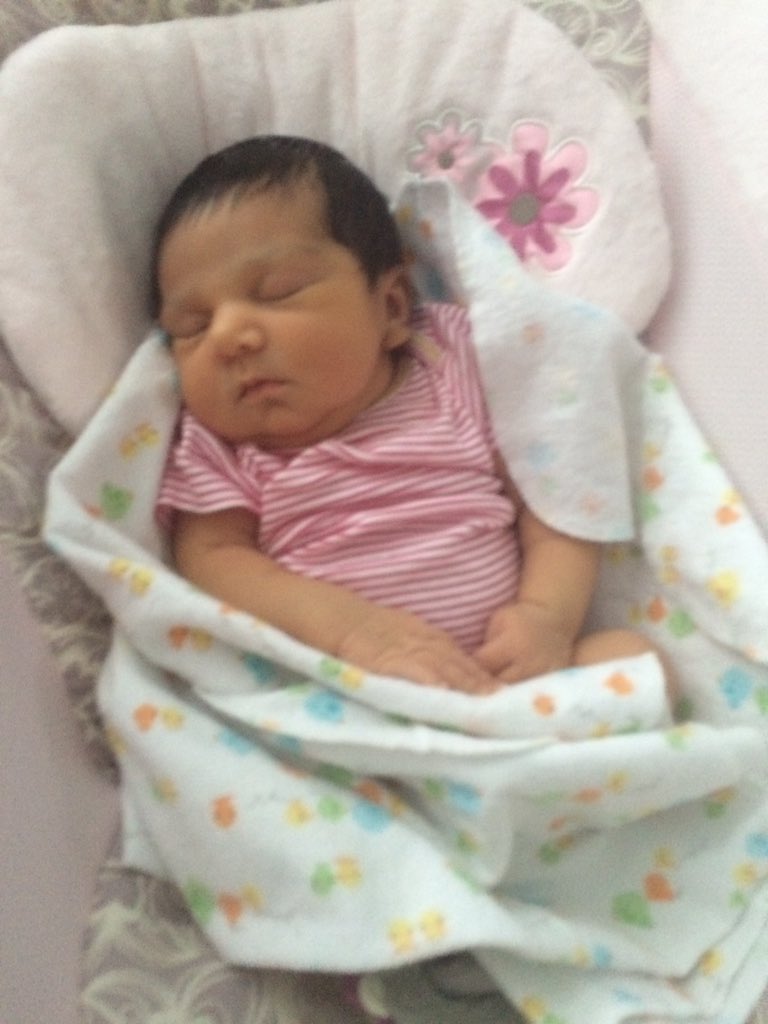 Speacial24's tweet photo. Say hello to my new little sister https://t.co/EXOeuabfTg