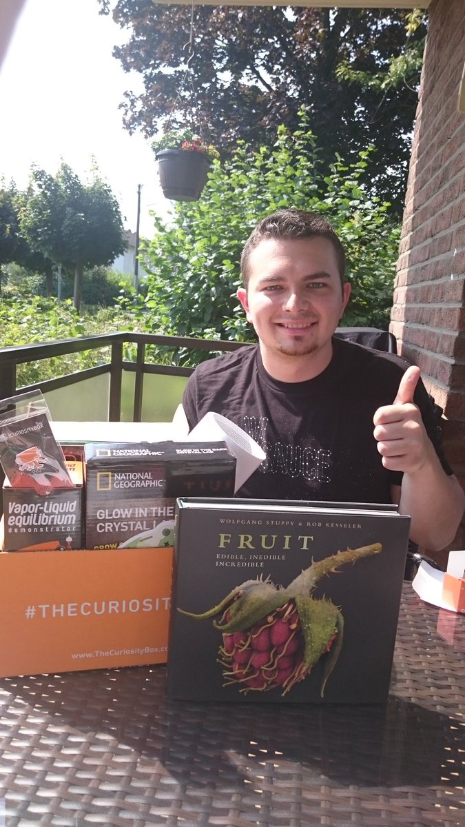 kevkev666's tweet photo. After a strange conversation with german customs I got my #THECURIOSITYBOX #tweetsauce #VsauceTwo #VsauceThree https://t.co/SKg60hGXkS