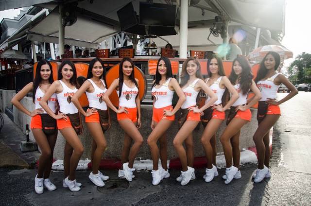 Hootersphuket1's tweet photo. How's your Friday? They're about to get bigger at Hooters #tellyounextweek #hootersmakesyouhappy https://t.co/IJPmdS4F4d