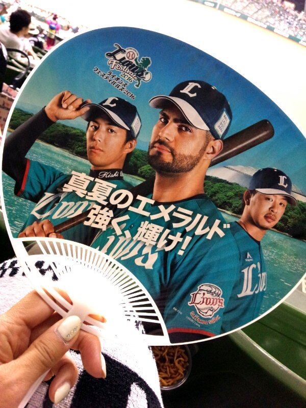Piroko ライオンズファンクラブの夏の風物詩 うちわ 裏面はｈａｎｓｈｉｎ