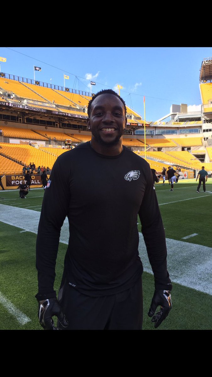 _dbeckman's tweet image. Snagged this picture while visiting UT in 2012 and now @MJayy85 is catching passes in the NFL #timeflies #wewatching