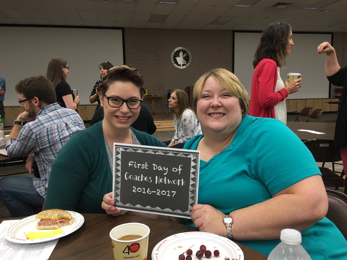 KelseyOliverWEO's tweet image. First coaches network with @KStarksy!! #CoachesNetworkKCS