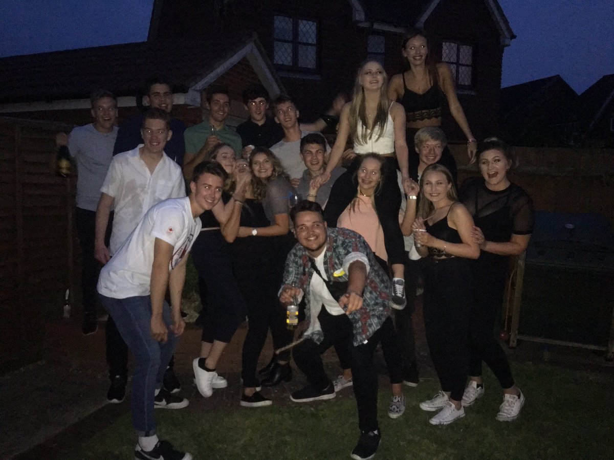 annaweatherley_'s tweet image. Going to miss this lovely bunch