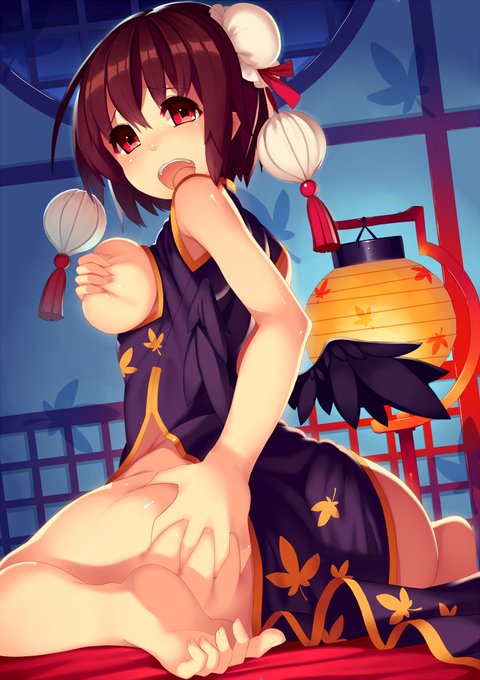 コミケお疲れ様でしたって事で、チャイナ服文ちゃん!この文ちゃんを表紙に使った新刊をメロンさんに委託しております。なにとぞー。https://t.co/nFzm2a78mg 