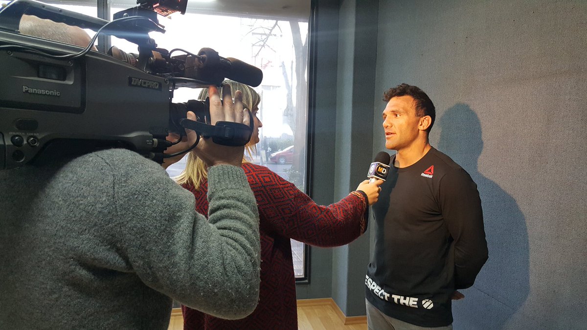 pulpolatam's tweet photo. [TOUR UFC] Nota de Javi Ganin para @MardelDirecto contando su experiencia en #TUFLatinoamérica 3 #pulpodeviaje https://t.co/3v6bkIqIaW