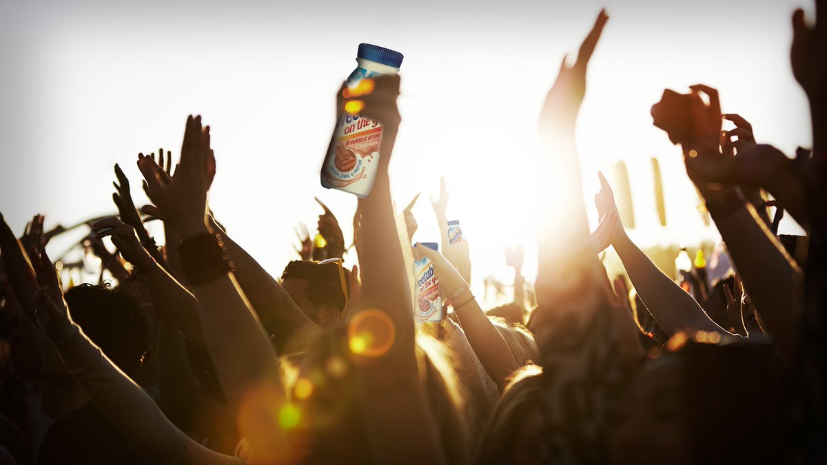 OfficialRandL's tweet photo. .@WeetabixOnTheGo'll be delivering brekky in a bottle to tents next weekend! Because you've got other priorities. https://t.co/CYVqanksTI