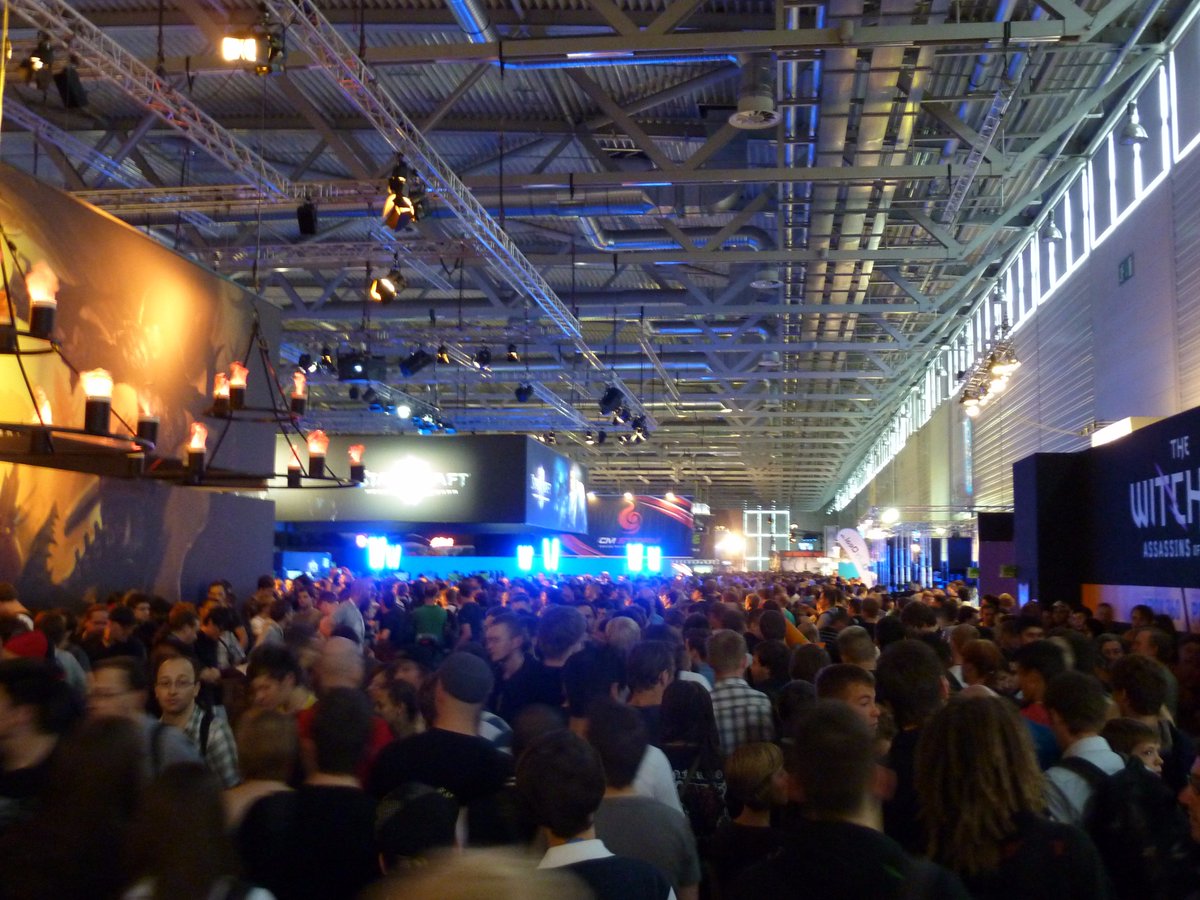 mnemo's tweet photo. Vor 5 Jahren. @actionman1971 @manuspielt @levelboss #Gamescom #Gamescom2011 https://t.co/HljnWRoCQ8