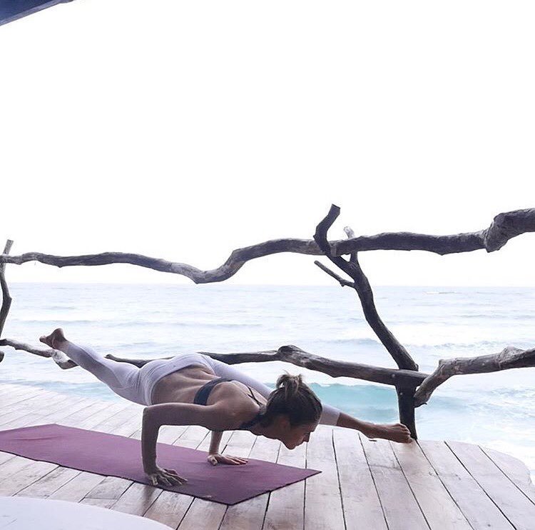 Azulikofficial's tweet photo. ⚠WARNING⚠ Yoga has been known to cause health and happiness 🙏🏼❤🙏🏼 #AzulikTulum #Reconnecti… https://t.co/jBPzXjf56C https://t.co/fdYIuniviG