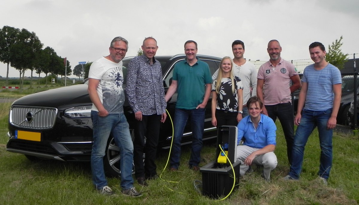 street_plug's tweet photo. Even voorstellen: Ons Streetplug-Team!! #streetplug #team #innovation #charging https://t.co/mkKvkyAgEo