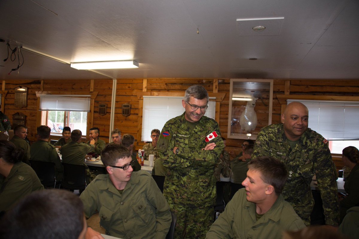 Army_Comd_Armee's tweet photo. C'était une plaisir de voir les Cadets de l'Armée et de l'Air en action à leur centre d'instruction à Whitehorse https://t.co/A1ZB8vloK1