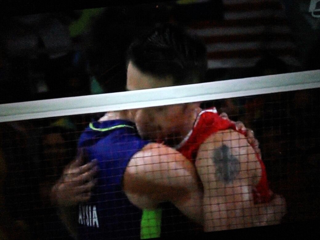 LeeChongWei's tweet photo. [Admin] Into the FINALS!!! TQ Lin Dan for the world class match 👏🏼

Chong Wei 🇲🇾 15-21, 21-11, 22-20 Lin Dan 🇨🇳 https://t.co/dIJNUJorEZ