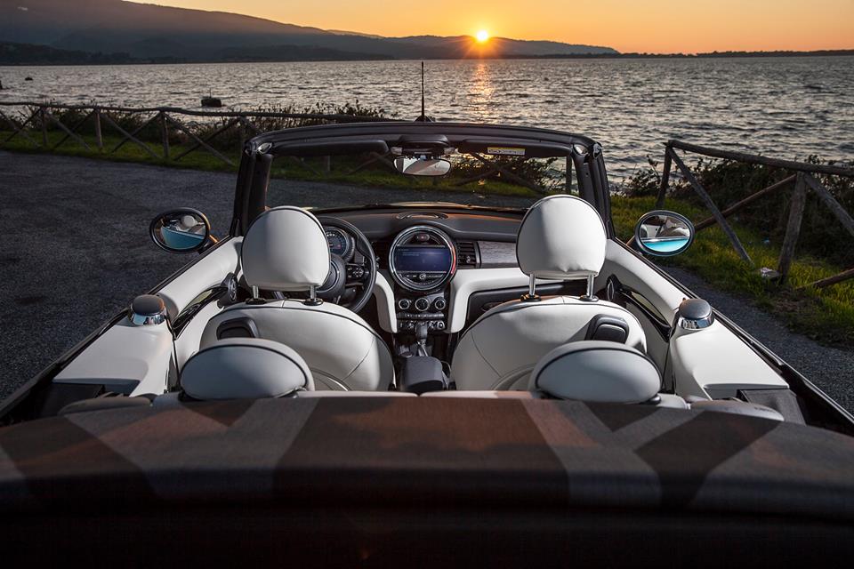 Le design intérieur que vous ne voudrez plus quitter 😉 #TheNewMINICabrio #MINI