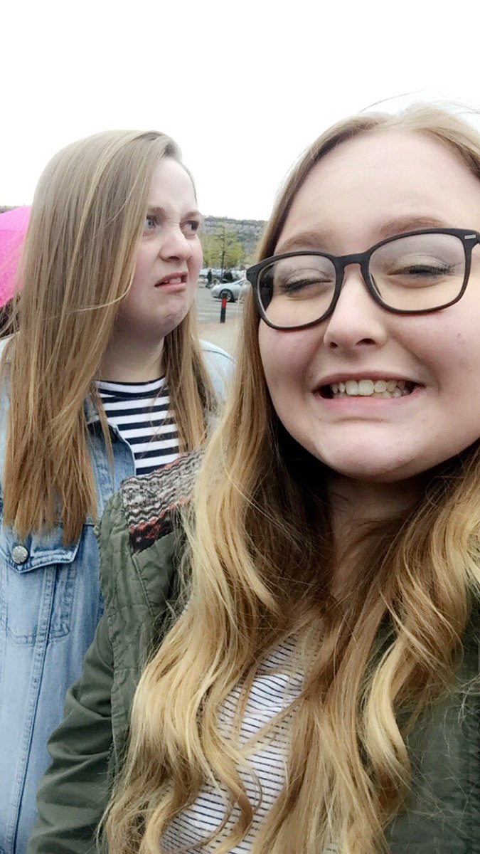 sashleigh_x's tweet photo. @FGSBIBBY miss you loads😩💔 https://t.co/MW6loYcNi6