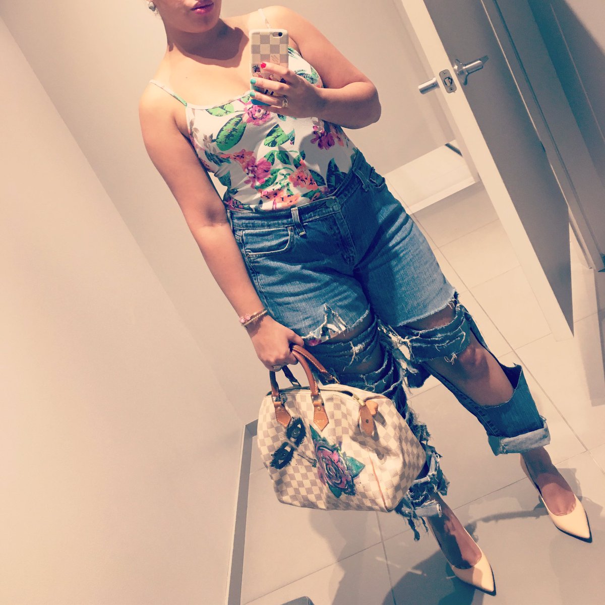 StaceP09's tweet image. Call me Buffy cause I #slay hoes. #confidenceIsKey