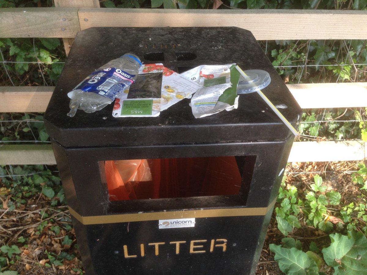 Rubbish_Runner's tweet photo. Picked up this litter on my walk today and put it into this bin #litterChallenge https://t.co/yFkpVIJvVk