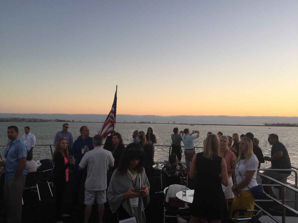 LassoCRM's tweet photo. Day 1 of #Execute16 - dinner cruise on the gorgeous Coronado Bay! https://t.co/1zZTdt4gyP