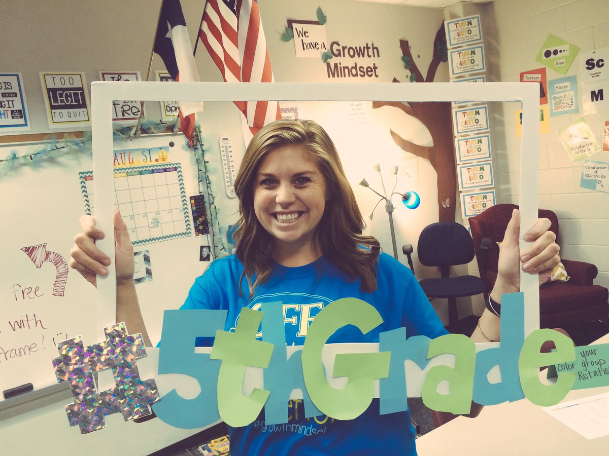 Warnack5th's tweet photo. Loved getting to meet my new 5th graders at Oak Forest's Falcon Fest! #Proud2beHumbleISD @HumbleISD_OFE @HumbleISD https://t.co/AslUv85plX