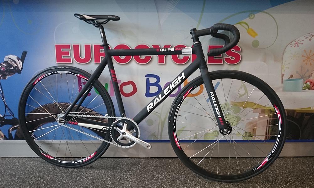 raleigh equipe track bike