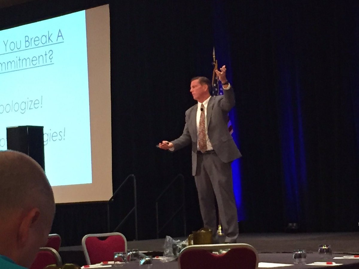 Lucinda_acd's tweet photo. #chemedge2016 attendees gaining amazing leadership insights from @stevemcclatchy #Inspirational @NACD_RD https://t.co/bthnODhjCR