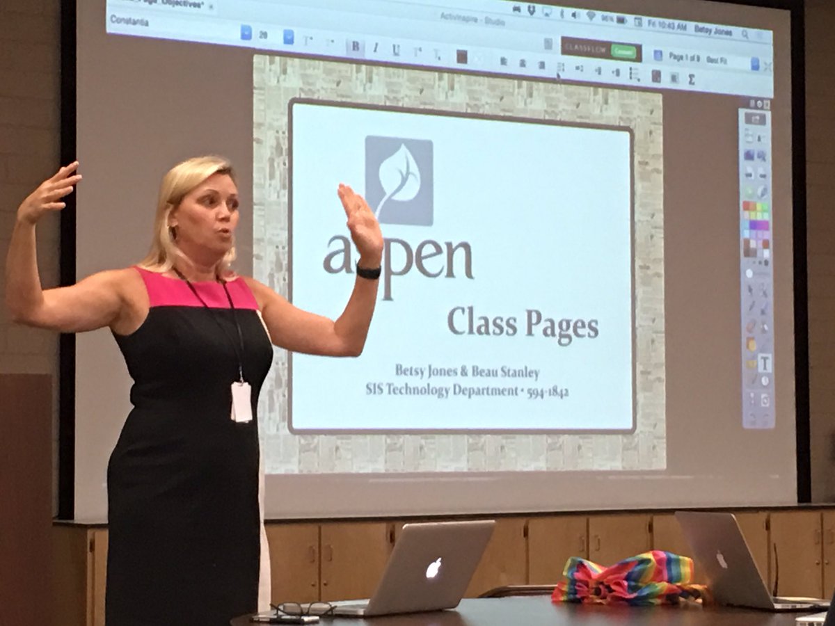 KelseyOliverWEO's tweet image. Learning new information on Class Pages! @AustinEastHS @RdRunner_Glover @techgurl18 #CoachesNetworkKCS