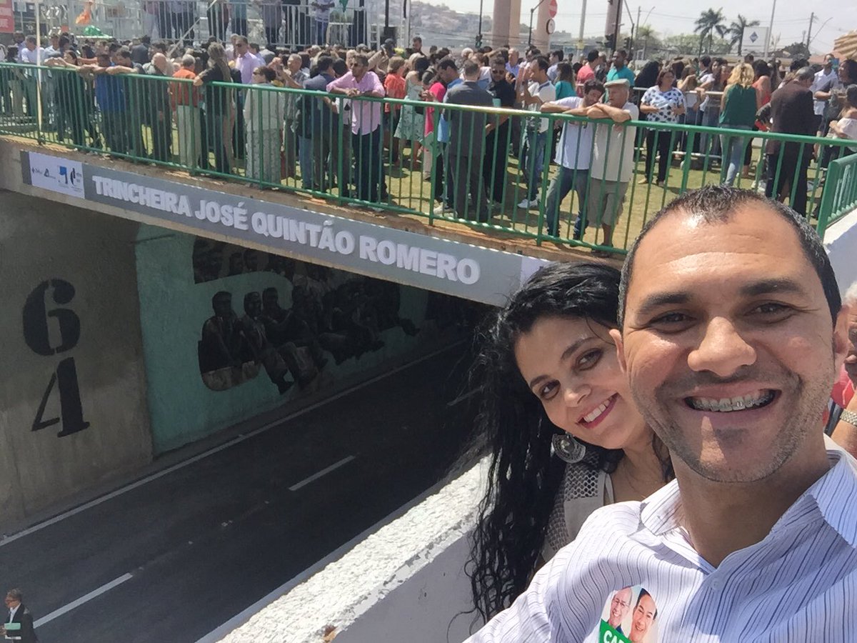 _evandrosilva's tweet photo. Entrando pra história de Contagem. Inauguração da trincheira do Itaú! Maior obra dos últimos 30 anos #carlin65 https://t.co/R1aEJUrHDD