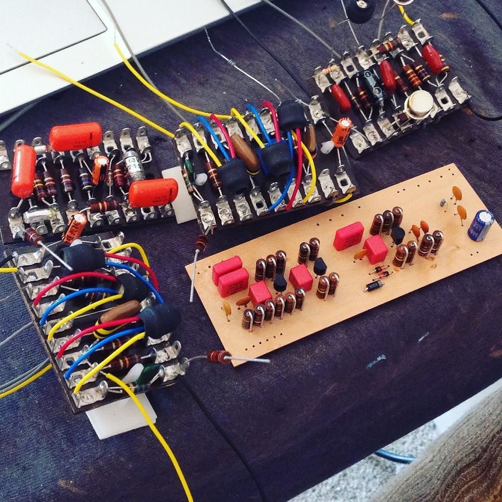 facelessfx's tweet photo. That'll do pig. That'll do. #fuzz #fuzzpedal #fuzzpedalfriday #tagboard #tonebender #fuzzuโฆ https://t.co/M2MkASpcyk https://t.co/IKESlDBnLL