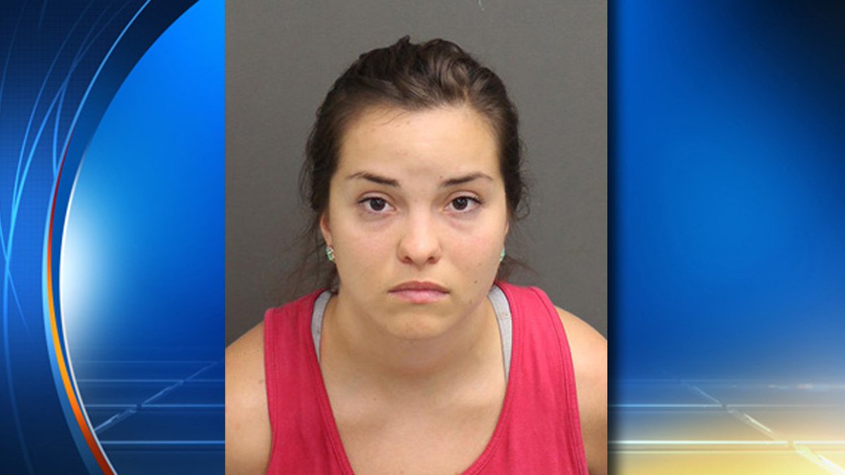 Fla. baby sitter leaves baby alone in car to go to Chipotle bit.ly/2bzbVjn?utm_me… https://t.co/rtFUhdYvPS